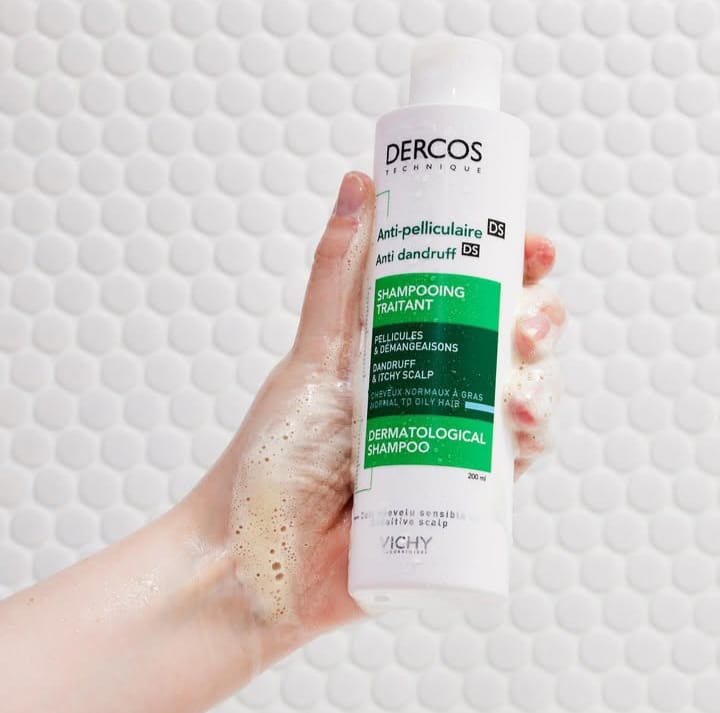 VICHY DERCOS ANTI-PELLICULAIRE SHAMPOOING TRAITANT CHEVEUX NORMAUX A GRAS 200ML