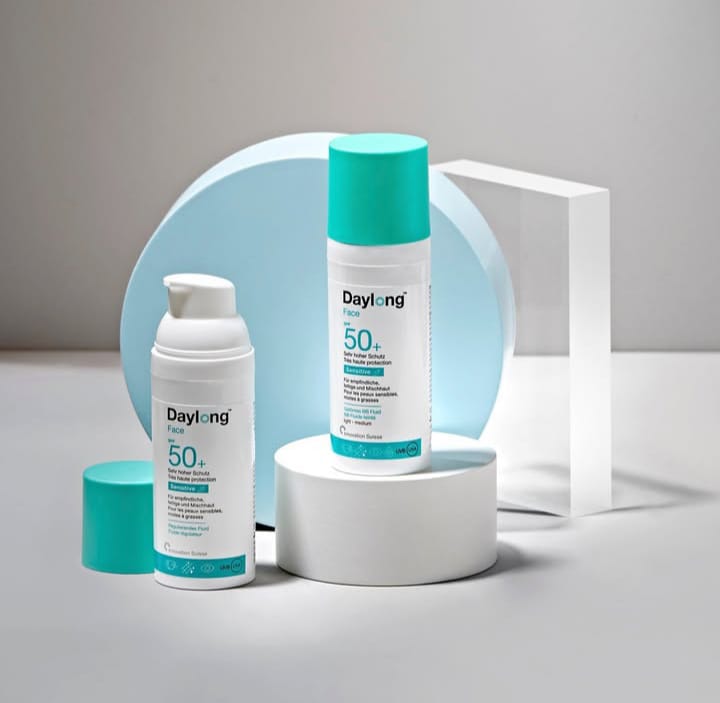 DAYLONG FACE SENSITIVE FLUIDE REGULATEUR SPF50+ 50ML