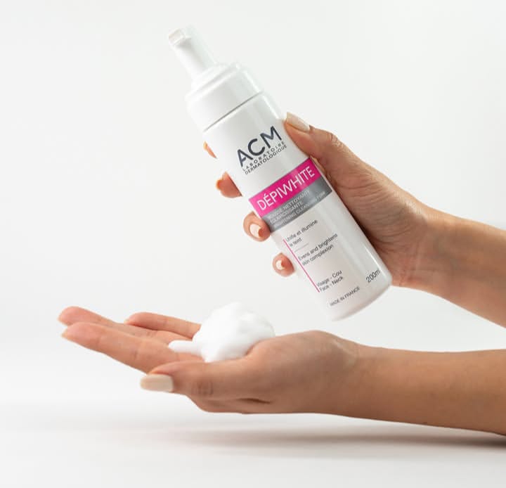 ACM DEPIWHITE MOUSSE NETTOYANTE ECLAIRCISSANTE 200ML